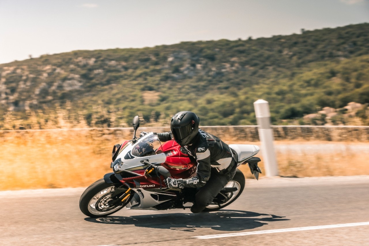 Dueruote TG #256- Suzuki GSX-R1000R, Nolan N20-2, gli assenti di EICMA 2025